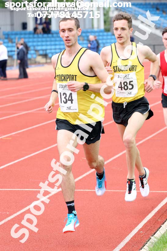 Senior mens 5000 metres, Northern Senior and Under-20s Champs., SportsCity, Manchester. Photo: David T. Hewitson/Sports for All Pics